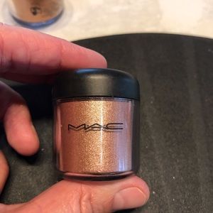 MAC Pigment Powder Eyeshadow